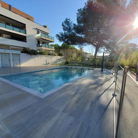 Apartment St Raphael Studio 30m2 Climatise 3 Personnes Pisci